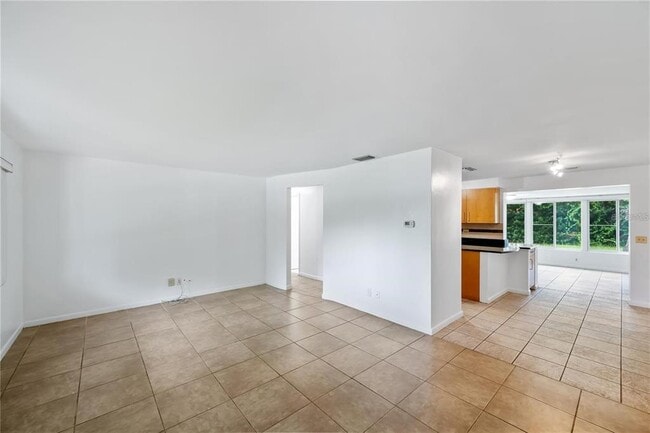Photo - 1812 Lady Mary Dr