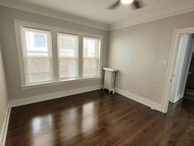 Photo - 730 Hinman Ave Unit APT 2