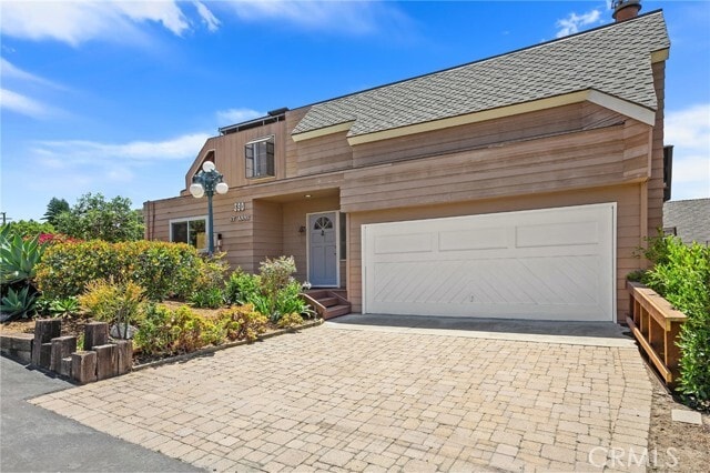 Photo - 390 St Ann's Dr