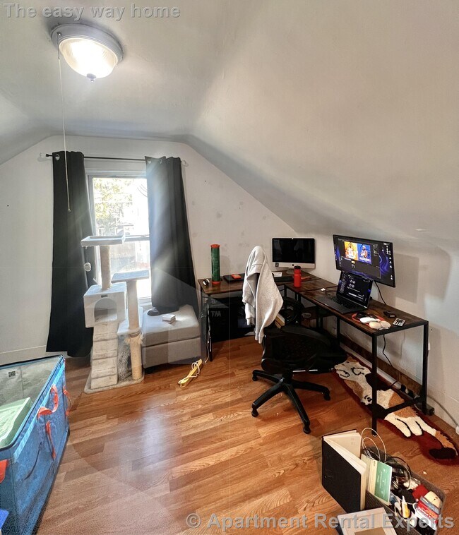 Photo - 282 Lowell St