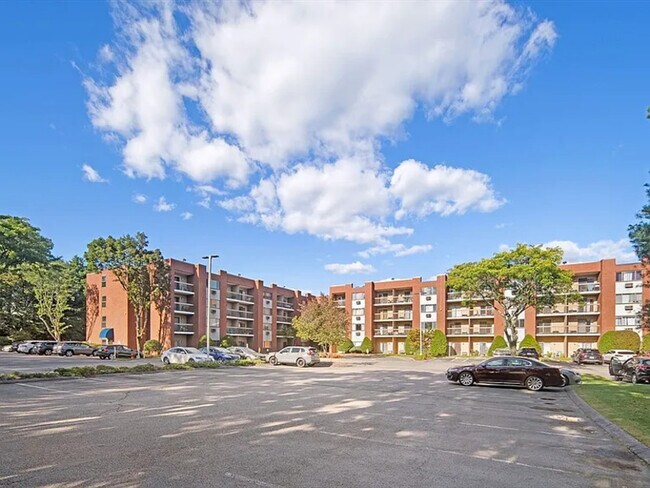 4975 Washington St Unit 311