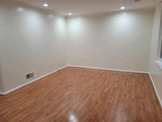 Photo - 15808 Haynes Rd