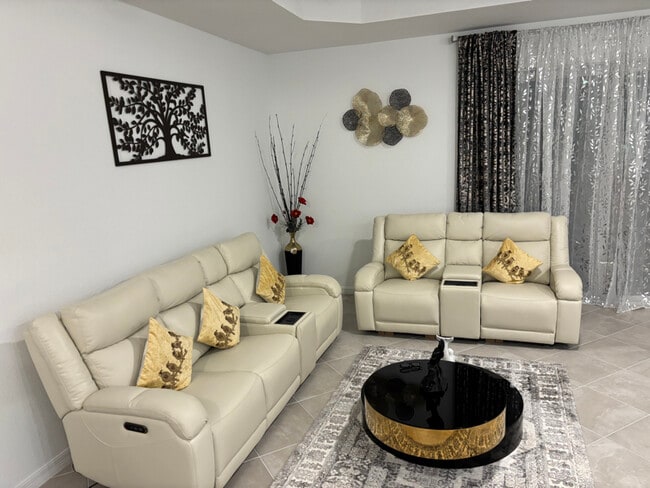 Photo - 17692 Santorini Ct