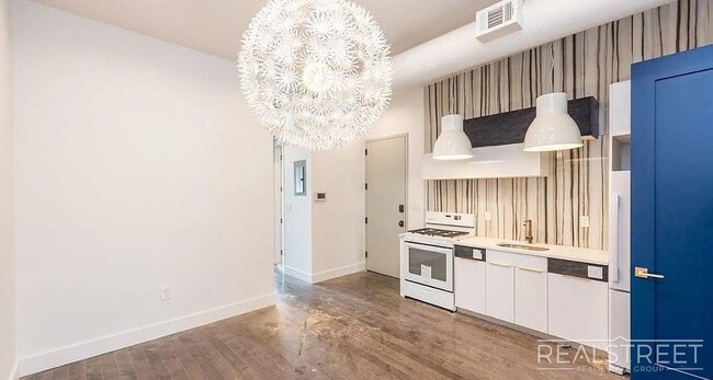 Photo - Massive 3 Bed (Flex 4 Bed) 3.5 Bath Duplex with Private Backyard in Bed-Stuy Unit 1A