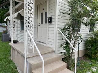 Photo - 604 W N Loop Blvd