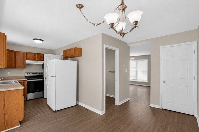 Photo - King George Townhouse Available