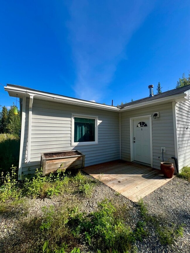 Building Photo - Grumman St 2400- Unit #A