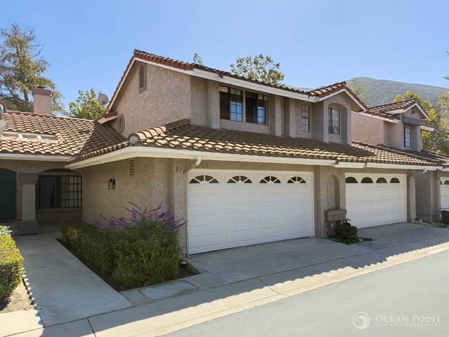 Building Photo - Newly Remodeled 2 Bedroom Condo for Rent i...