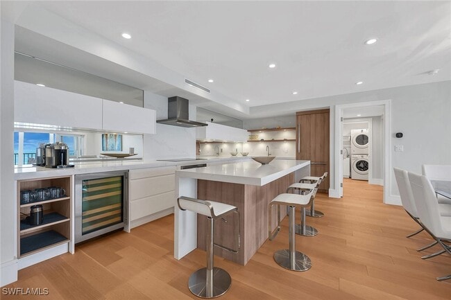 Photo - 2885 Gulf Shore Blvd N Unidad 702
