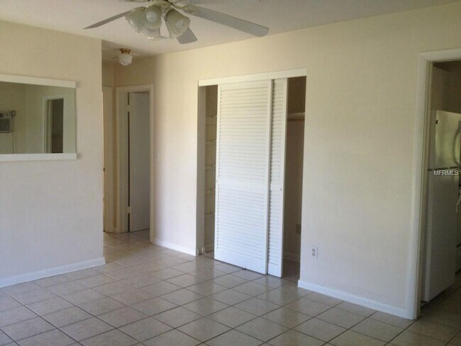 Photo - 2 Bed 1 Bath Home | Pet Friendly | Washer ...