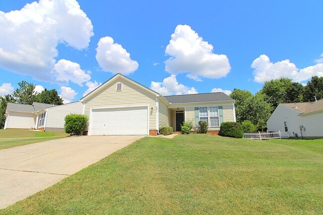 Building Photo - Charming 3-Bedroom Ranch Home in the Meriw...