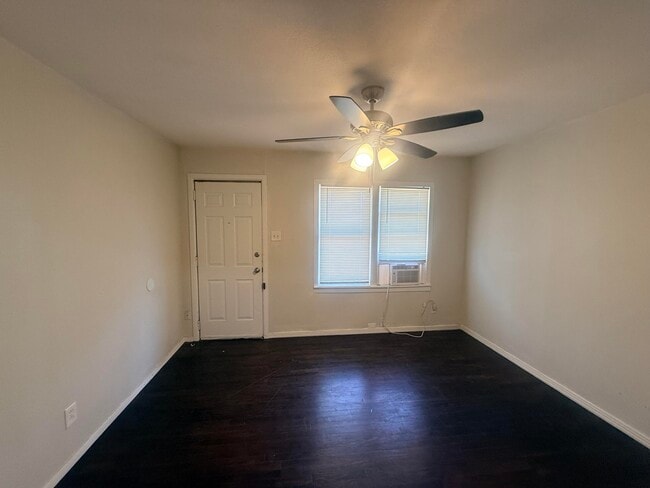 Photo - 2601 40th St