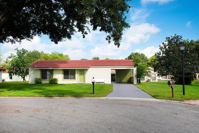 Photo - 10116 Fairtree Ln House