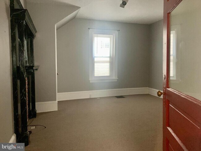 Photo - 340 Main St Unit FIRST FLOOR REAR APT