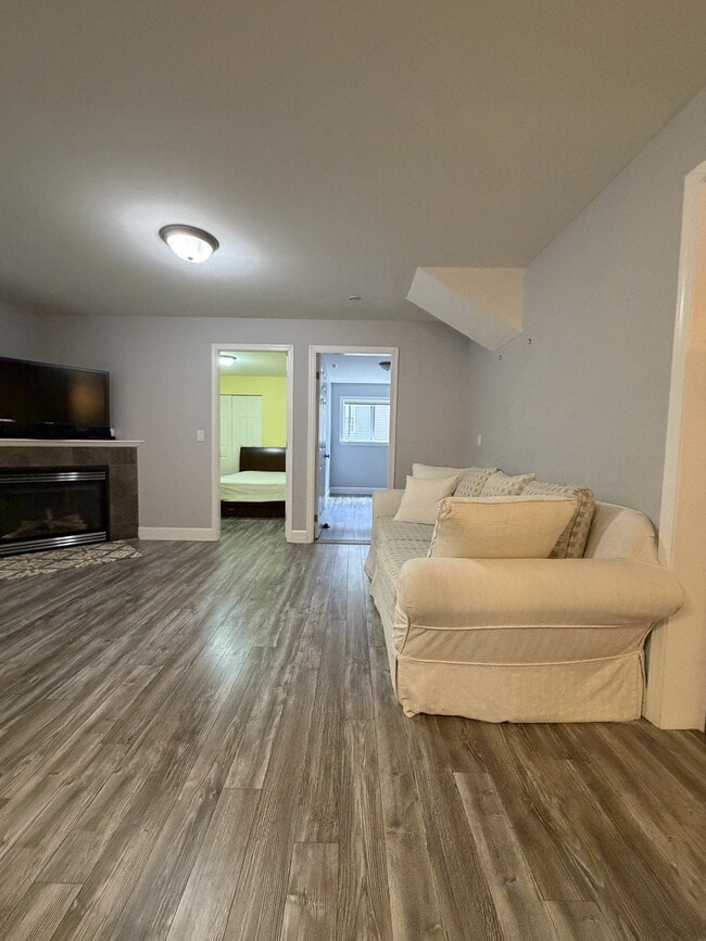 35258 Firdale Ave Unit 1