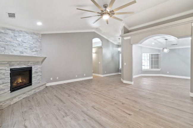 Photo - 3451 Woodbury Dr