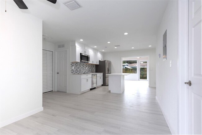 Photo - 713 SW 4th Ct