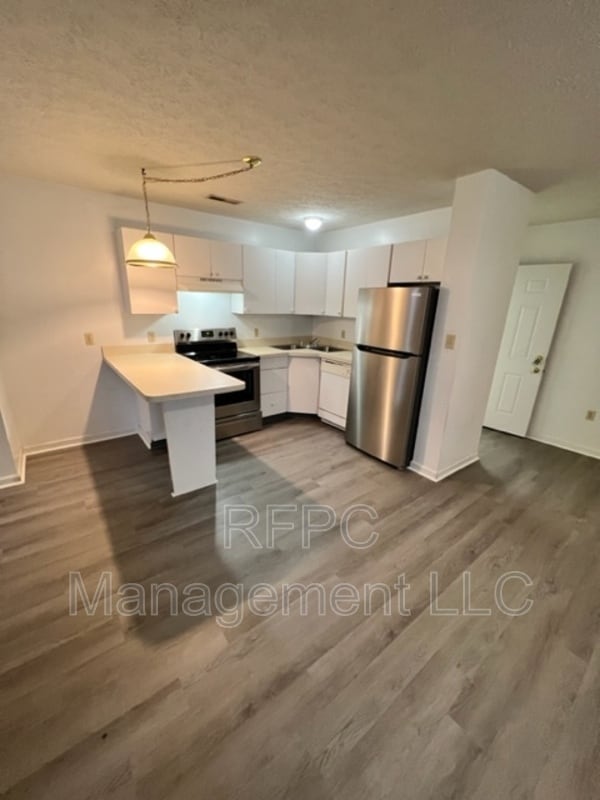 Photo - 205 Mercer St