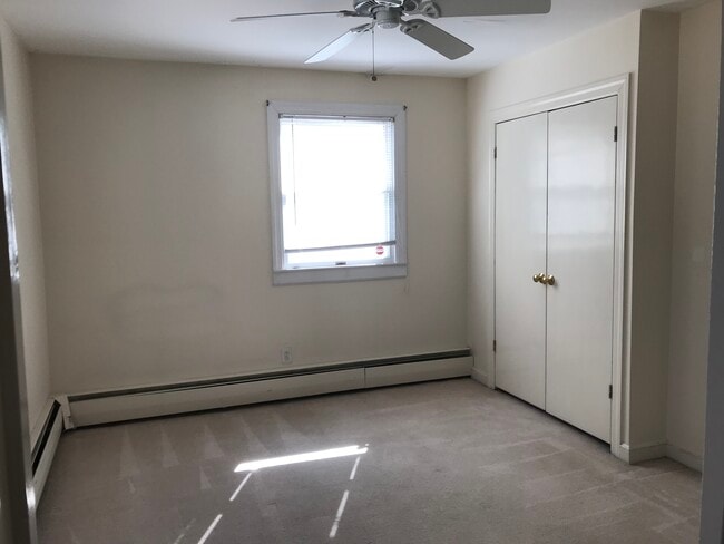 Photo - 103 Havemeyer Pl Unit 1