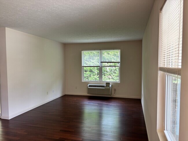 Photo - 14 Cornerstone Way