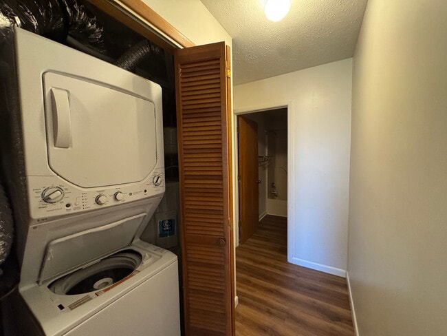 Photo - Ground level apartment with washer and dryer included! Unit 5