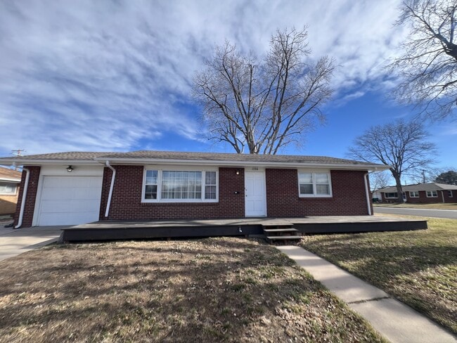 Building Photo - 1236 Wilshire Ave