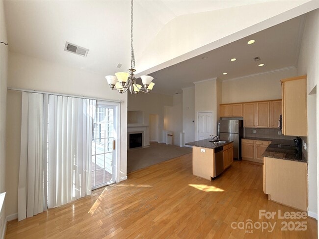 Photo - 15513 Goosefoot St