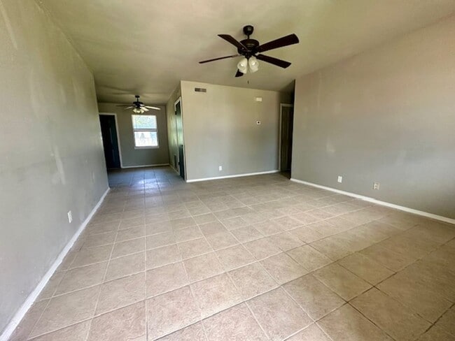 Photo - 3 Bedroom and 1.5 Bathroom Home in Tecumseh