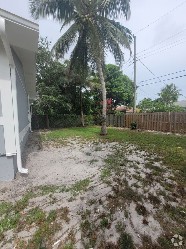 Building Photo - 3/2 single family home for rent!