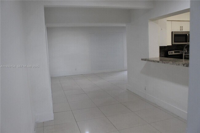 Photo - 6651 Custer St