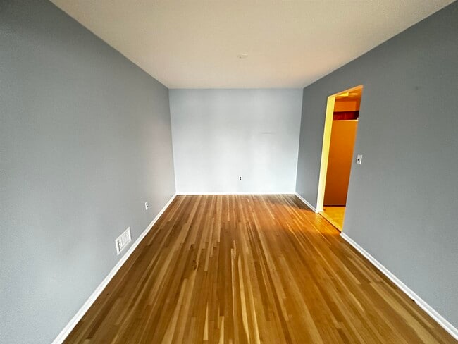 Photo - 609 Sussex St Unit 1