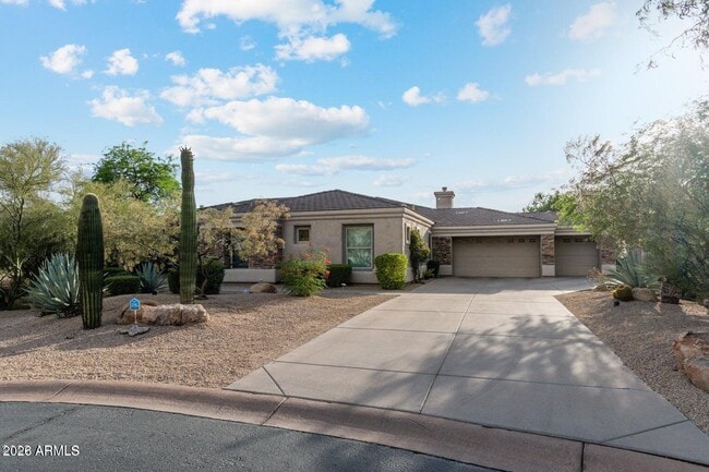 Building Photo - 6002 E Saguaro Vista Ct