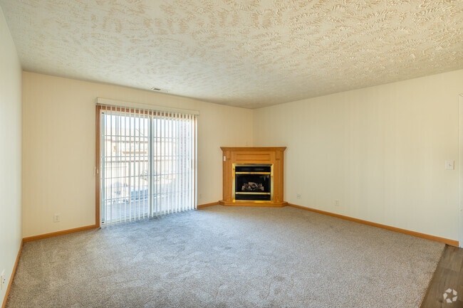 2BR, 2BA - 1,122SF - Living Area