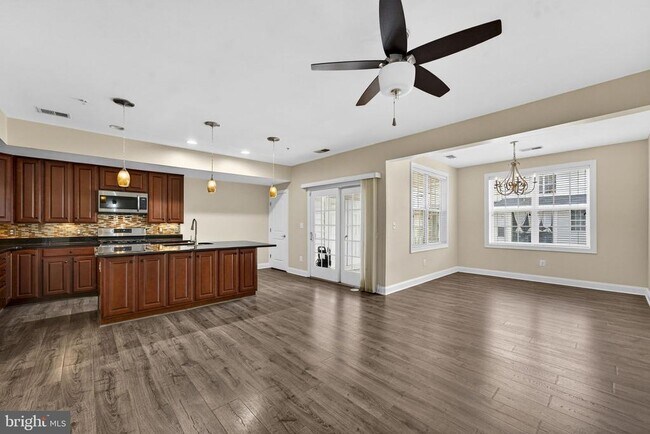 Photo - 2222 Margraf Cir