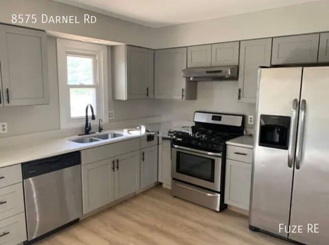 Photo - 8575 Darnel Rd