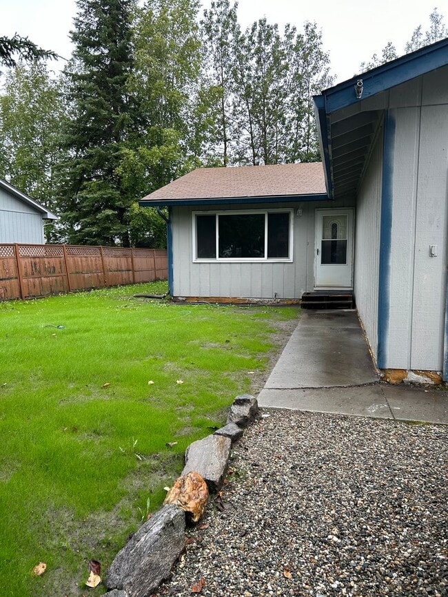 Building Photo - Joyce Dr/1120 Unit Joyce Drive/1120 #A Rental