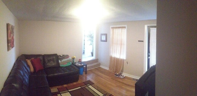 Building Photo - 986 E Warrington Ave Unit Top (Apt 2)