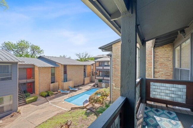 Photo - 1101 Hollow Creek Dr Unidad 2203 Rental