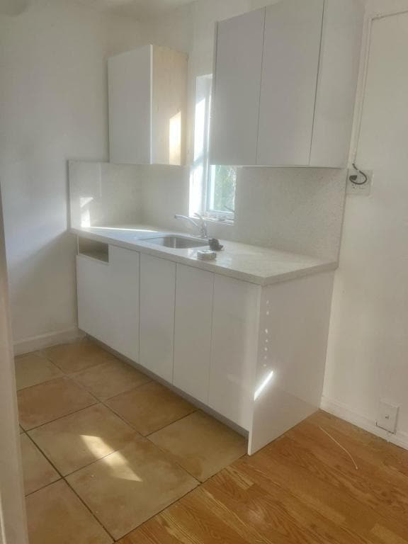 Building Photo - 28 Majorca Ave