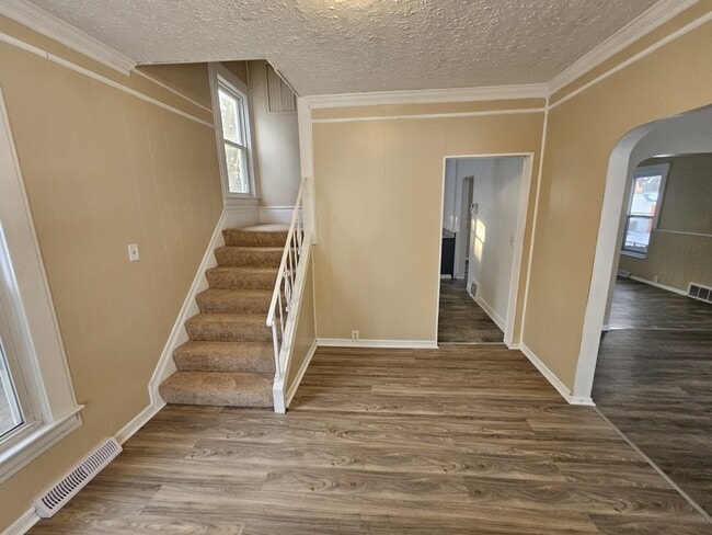 Photo - 3788 W 34th St