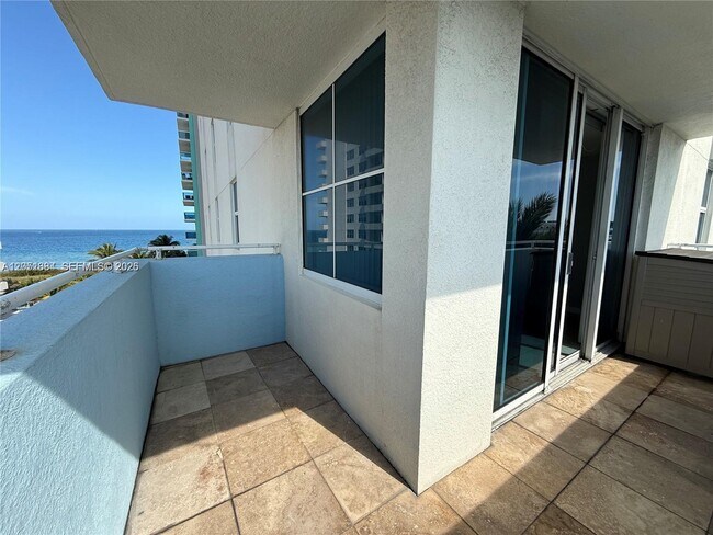Photo - 9201 Collins Ave Unit 521