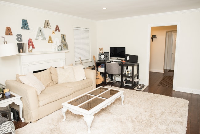 2023 Edgecliff Point