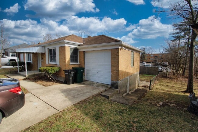 Photo - 2 Bed 1 Bath House with a Finished Basement!