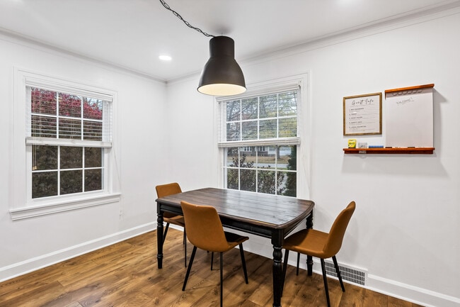 Photo - 1140 Trumbull Ave SE