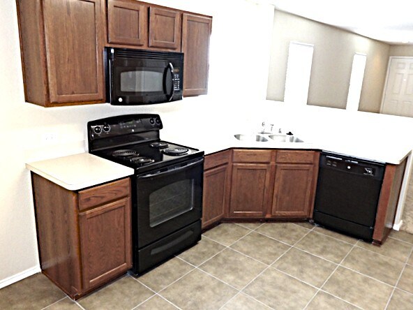 Photo - 4005 Shawnee Trail