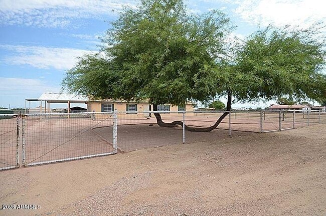 Photo - 18234 E County Down Dr