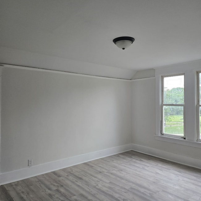 Photo - 312 W McClure Ave