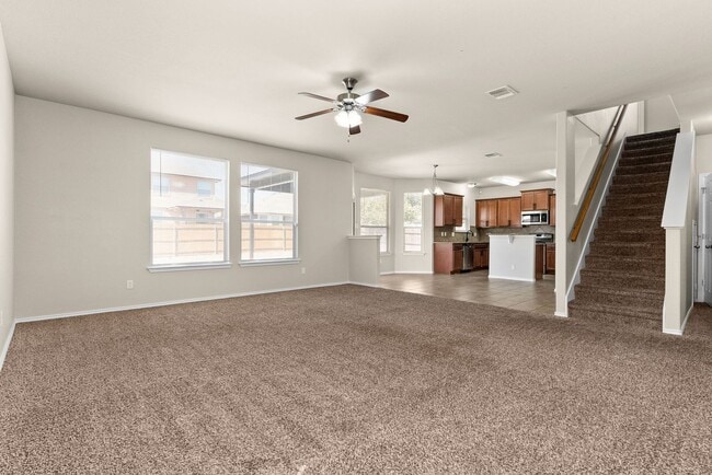 Photo - 1st MONTH FREE RENT!!