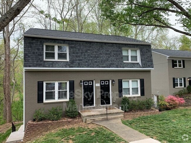 Building Photo - 253 Stribling Ave Unit B Rental