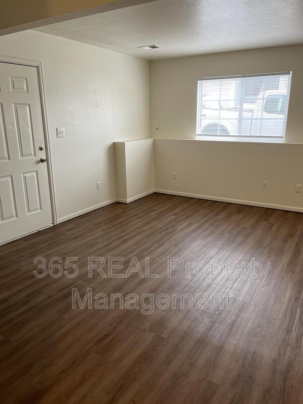 Photo - 3625 Centennial Cir Unit 2